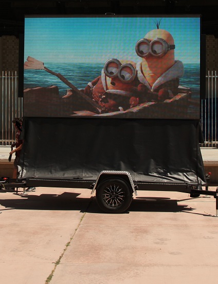 outdoor movie screen rental